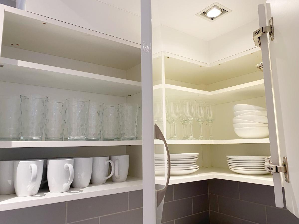 Chic 3 Bedroom Flat With Private Terrace In Holloway Near Finsbury Park London Bagian luar foto