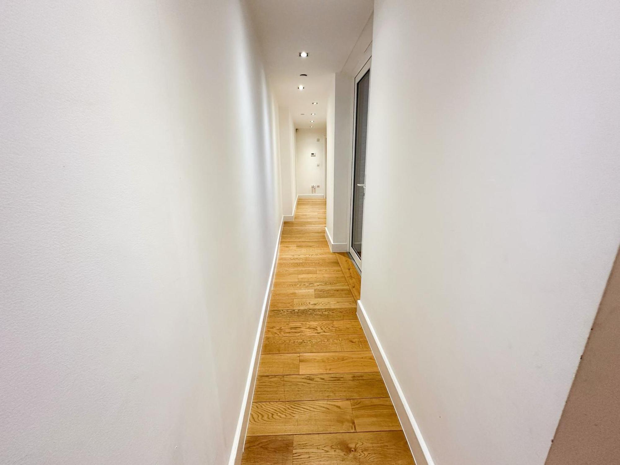 Chic 3 Bedroom Flat With Private Terrace In Holloway Near Finsbury Park London Bagian luar foto